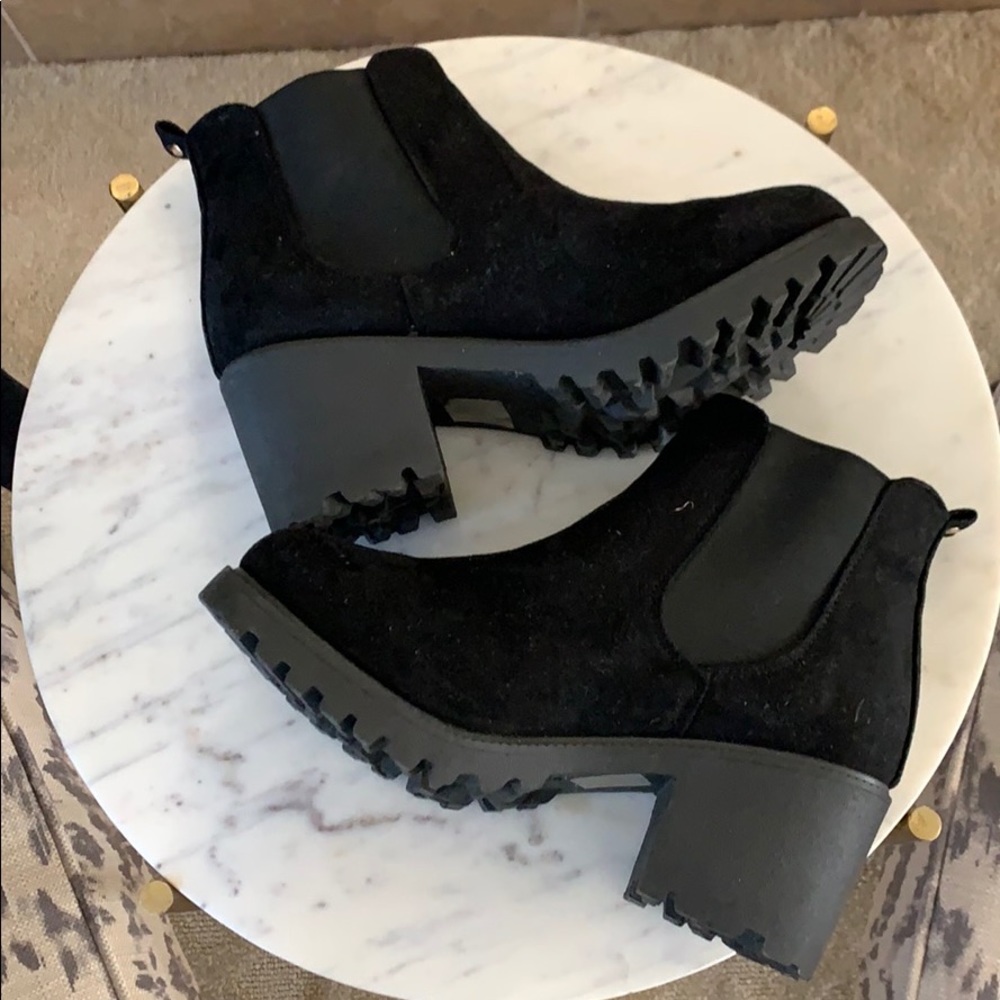 Krush Chunky Suede Boot
